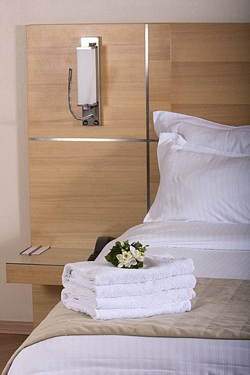pngtree-hotel-room-copy-scene-wallpaper-photo-image_6400260